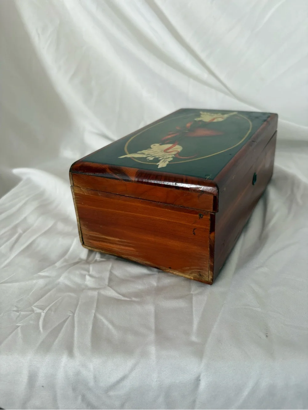 Vintage lane cedar chest box dove heart trinket jewelry holder trunk home decor